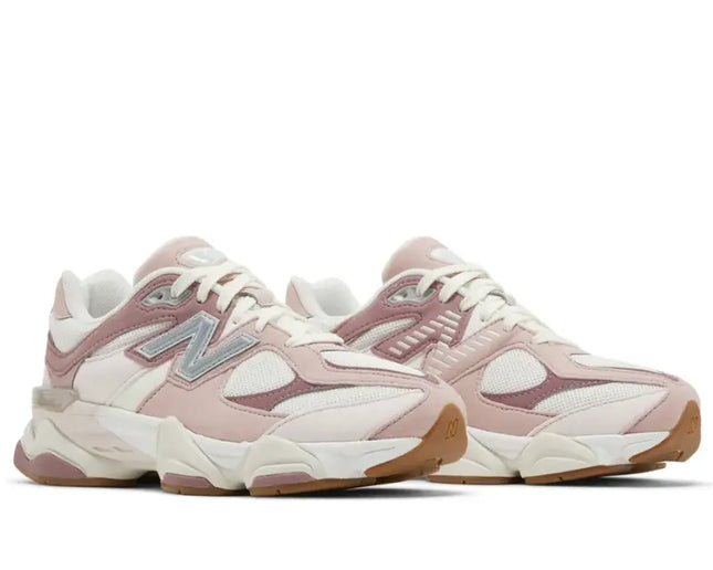 New Balance 9060 Rosa Claro